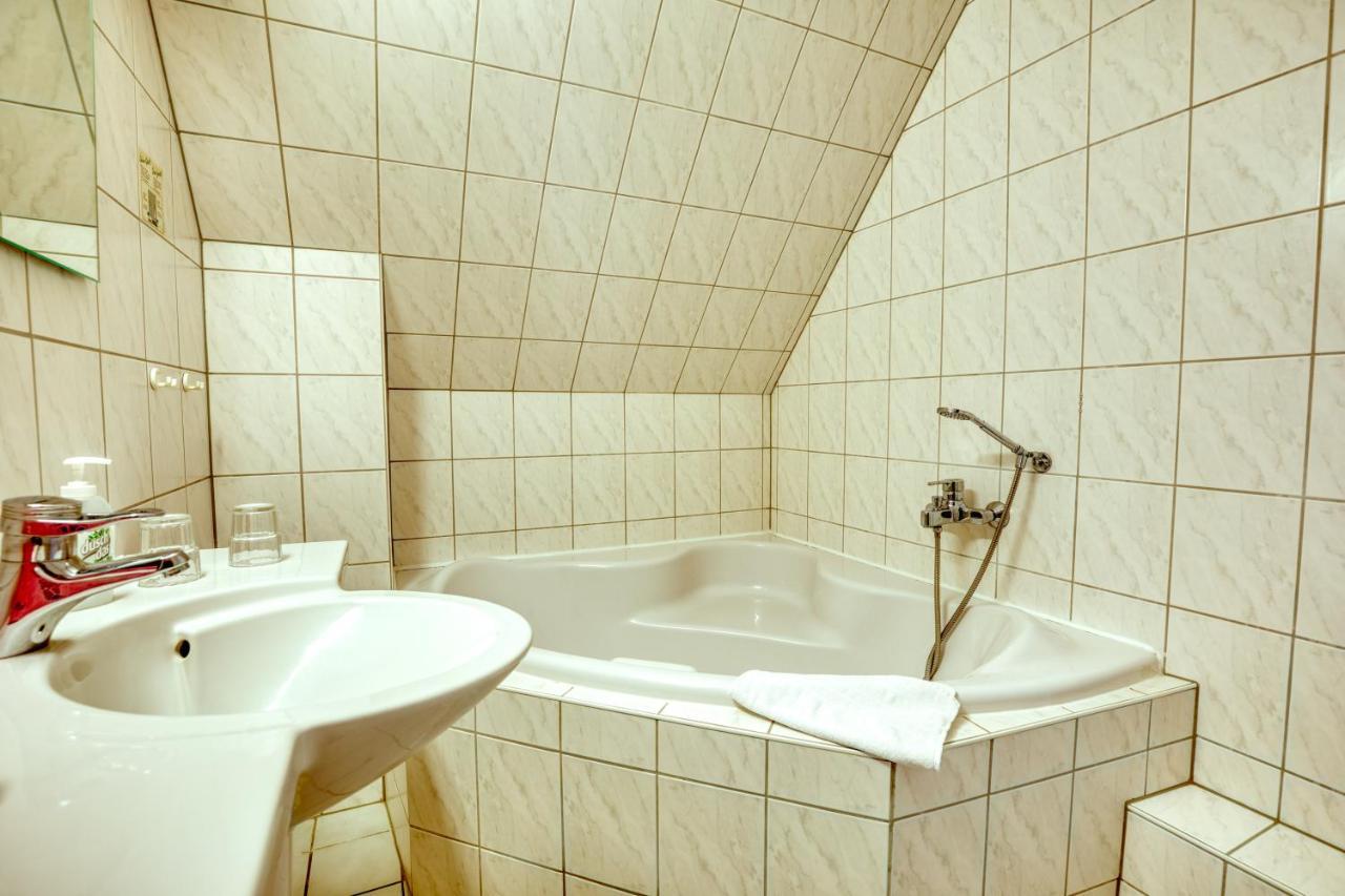 Hotel Kiebitz An Der Ostsee Börgerende-Rethwisch Kültér fotó