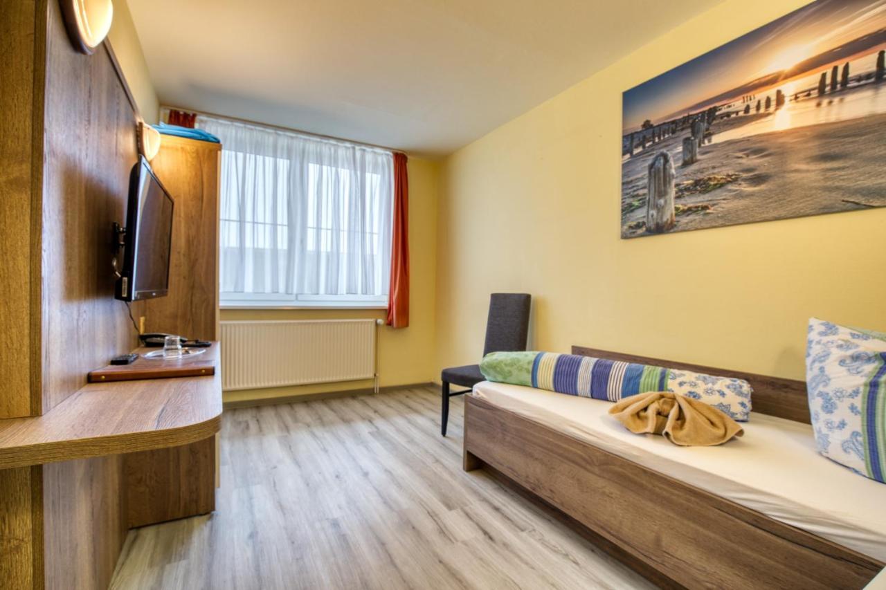 Hotel Kiebitz An Der Ostsee Börgerende-Rethwisch Kültér fotó