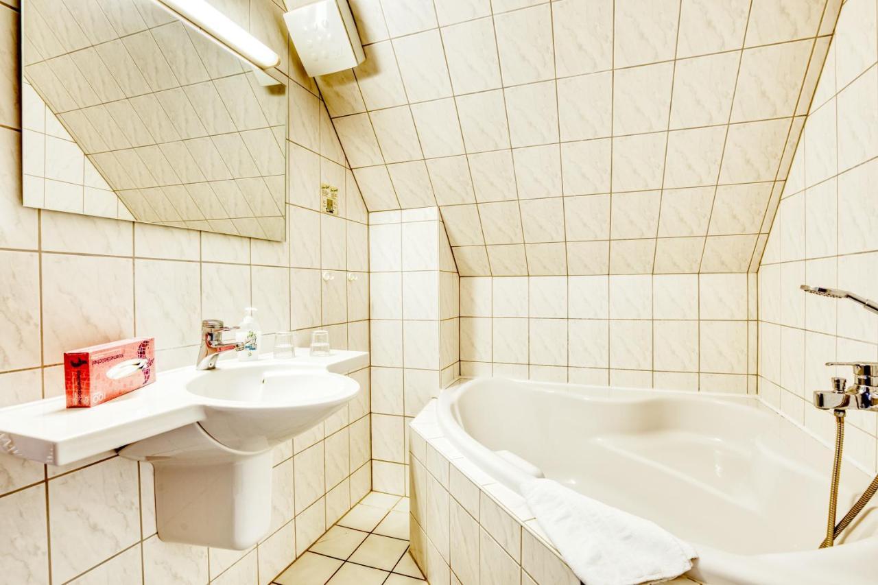 Hotel Kiebitz An Der Ostsee Börgerende-Rethwisch Kültér fotó